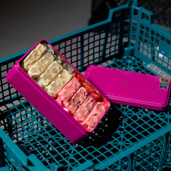 Berry Bounty Nougat Collection (16PCs) 紅莓果仁及果仁鳥結糖禮盒  (16 件) T08