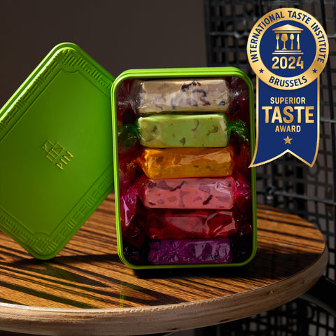 Assorted Nougat Gift Box (12PCs) 雜錦鳥結糖禮盒 (12 件) T17
